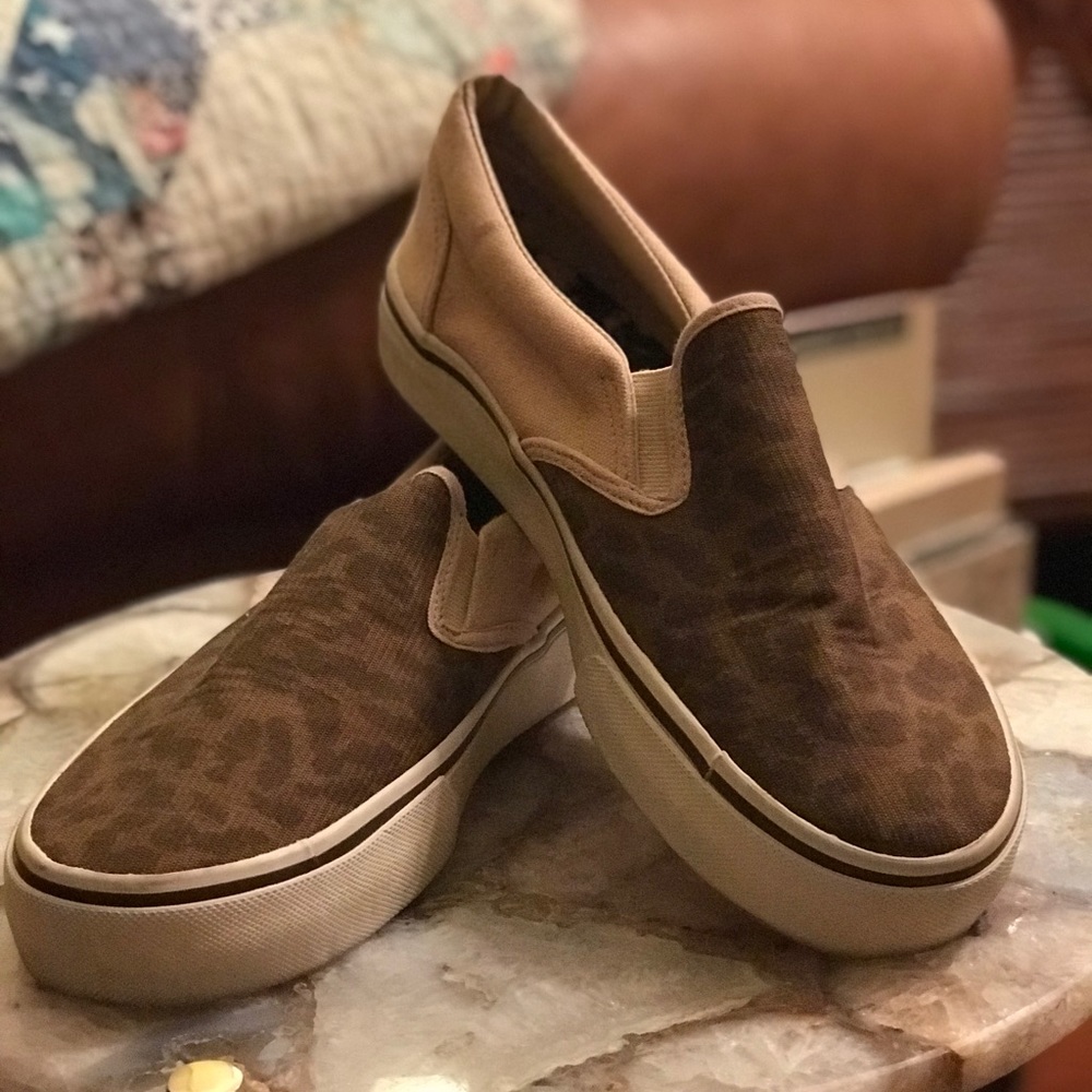 Z-Boy women’s skater shoes
